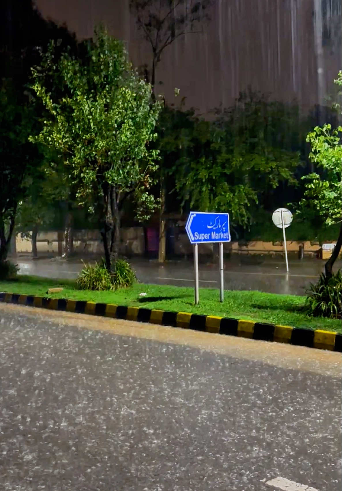 Islamabad wrapped in thunder and rain 🌧⚡🌌 #ISBGuy #RainyIslamabad #ThunderVibes #NaturePower #Islamabad 