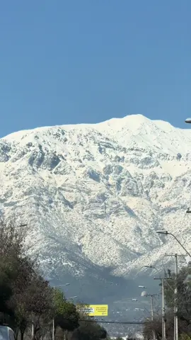 vivaaa Chileeee y la cordilleraa 🇨🇱🇨🇱 #chile #cordilleradelosandes #nieve #santiago #viral 