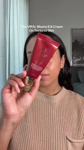 It is so hard to find products that look good on my textured skin but the @missha.official B.B cream really looks so natural it doesn’t feel heavy on my skin. #misshabbcream  #viralmakeupproducts  #makeup #makeuptutorial 