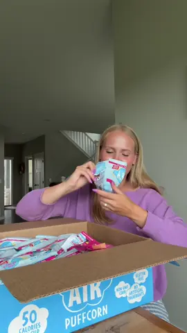 I was a little excited 😆 🤪 #likeair #likeairpuffcorn #puffcorn #snacks #lowcaloriesnacks 