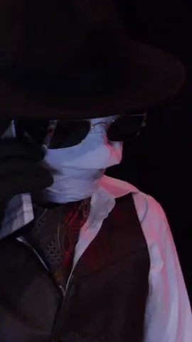 Average phone call with Victoria: || #ygor #invisibleman #epicuniverse #foryou #darkuniverse 