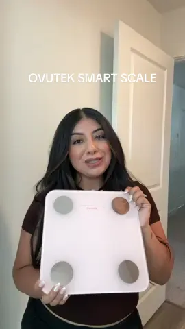 A smart scale + it’s pink and compact 🤌🏽💓 @Ovutek 