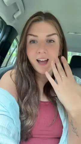 It’s PERFECT! And such good quality too🫶🏼 #jewlery #daintyjewelry #initialring #initialjewelry #trendy 