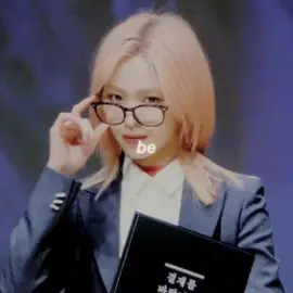 Can’t get enough 🫠🤤 #fyp #foryou #itzy #ryujin #kpopedit 