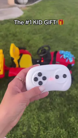 Ride on tractor with a remote! Plus a horn, trailer, and headlights! Best kids ride on car BY FAR! #kidstractor #kidsrideoncars #giftsforkids #tiktokshopcreatorpicks 