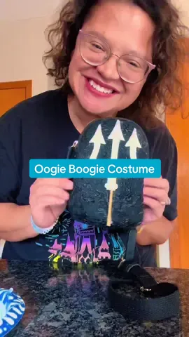 I’m so excited to be heading to Oogie Boogie Bash at Disney California Adventure! I’ll be bounding as Ursula from The Little Mermaid, and over the next few weeks I’ll be putting together the perfect accessories to complete her look. 🐙👑