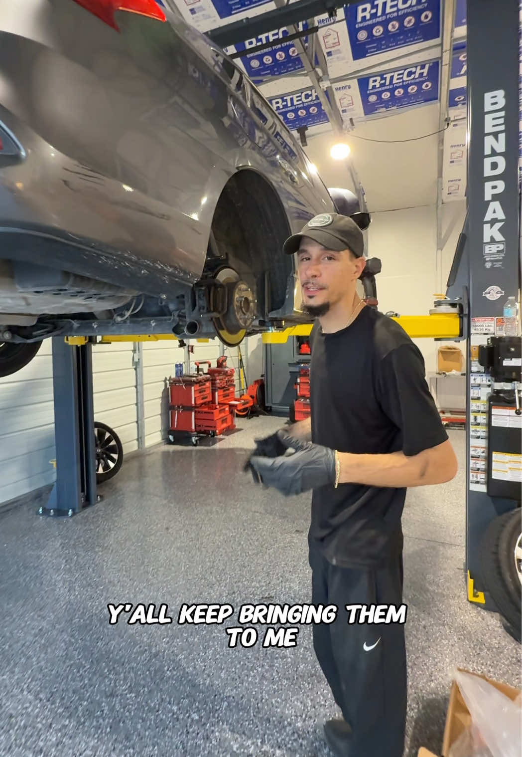 You guys always ask me how I stay so busy- this is what to look for when working on a customer vehicle.  #mechanic #cartok #carrepair #automotive #smallbusinessowner 