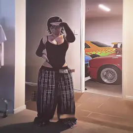 Song name: MONTAGEM DIREÇÃO - DJ FKU, farofinat beats, Dj Samir #phonk #brazilianfunk #girl #car 