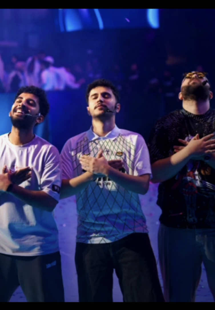 حب ابو عمر لحماده وصليح غير#falcon #فالكونز #حماده #fyp #صليح @حماده 🕹️ @صلّيح @Bo3omarEats 