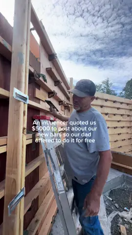 Our dads the goat . . #SmallBusiness #dad #vegan #sisters 