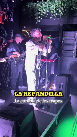 Cantalo con fuerza 💪 LA CUMBIA DE LOS TRAPOS 🎶 LA REPANDILLA EN VIVO 🎤 📍OMI - LANÚS  . #lacumbiadelostrapos #larepandilla #Cumbia #liveshow #showenvivo 