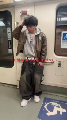 casual #chile #fyp #baggyjeans #fashiontiktok #outfit 