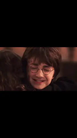 falls coming so rewatching Harry Potter ofcc #harrypotter #harrypotteredit #hogwarts #viraledit #edits 