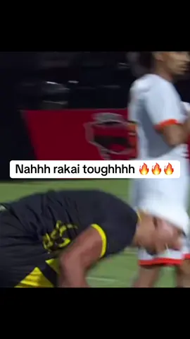 Bro should’ve played football instead of streaming he too nice 💯🔥 #fyp #rakai #creatorleague 
