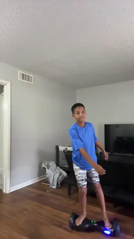 Ahí casi se me caí mi pollito 😂🥹❤️ mi mchotes grande de mami 