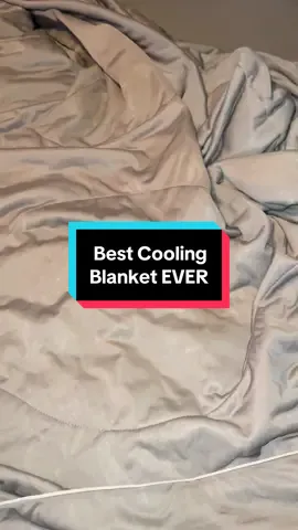 I actually love this thing so much it feels SO GOOD ON MY SKIN #blanket #cooling #tiktokshop #tiktokmademebuyit #sleep 
