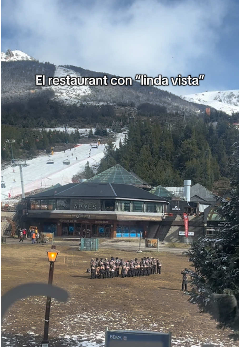 Que lindos los egresados😂😬😳 #bariloche #fvp #nothingbeatsajet2holiday #catedral #foryou 