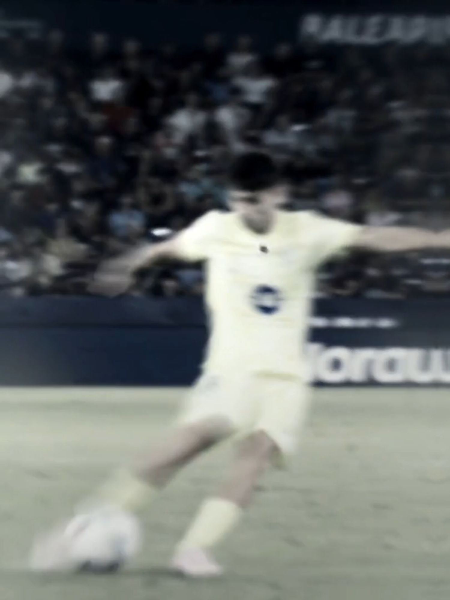 Barcelona comeback today😍ll NO COPYRIGHTS INTENDED ll#fyp #viral #ferrantorres #pedri #yamal #raphinha #remontada #barcelona #barcelonafc #creatorsearchinsights #football #edit #footballedit