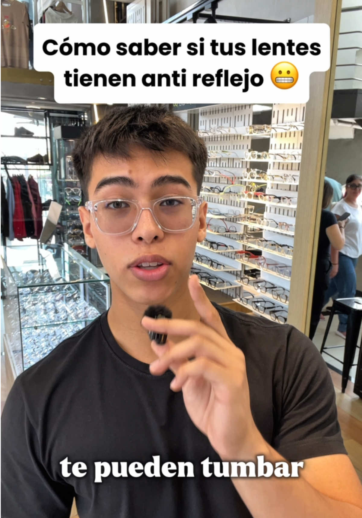 Cómo saber si tus lentes tienen anti reflejo 👓  WhatsApp 😬: +57 314 5829229 #gafas #lente #antireflejo #anti #reflejo #optica #bucaramanga #colombia #fyp 