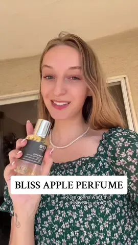 This scent was made for those of us who love winter candy apple but want something a little more mature #perfumetok #perfume #spotlightfinds  #TikTokShopBackToSchool
