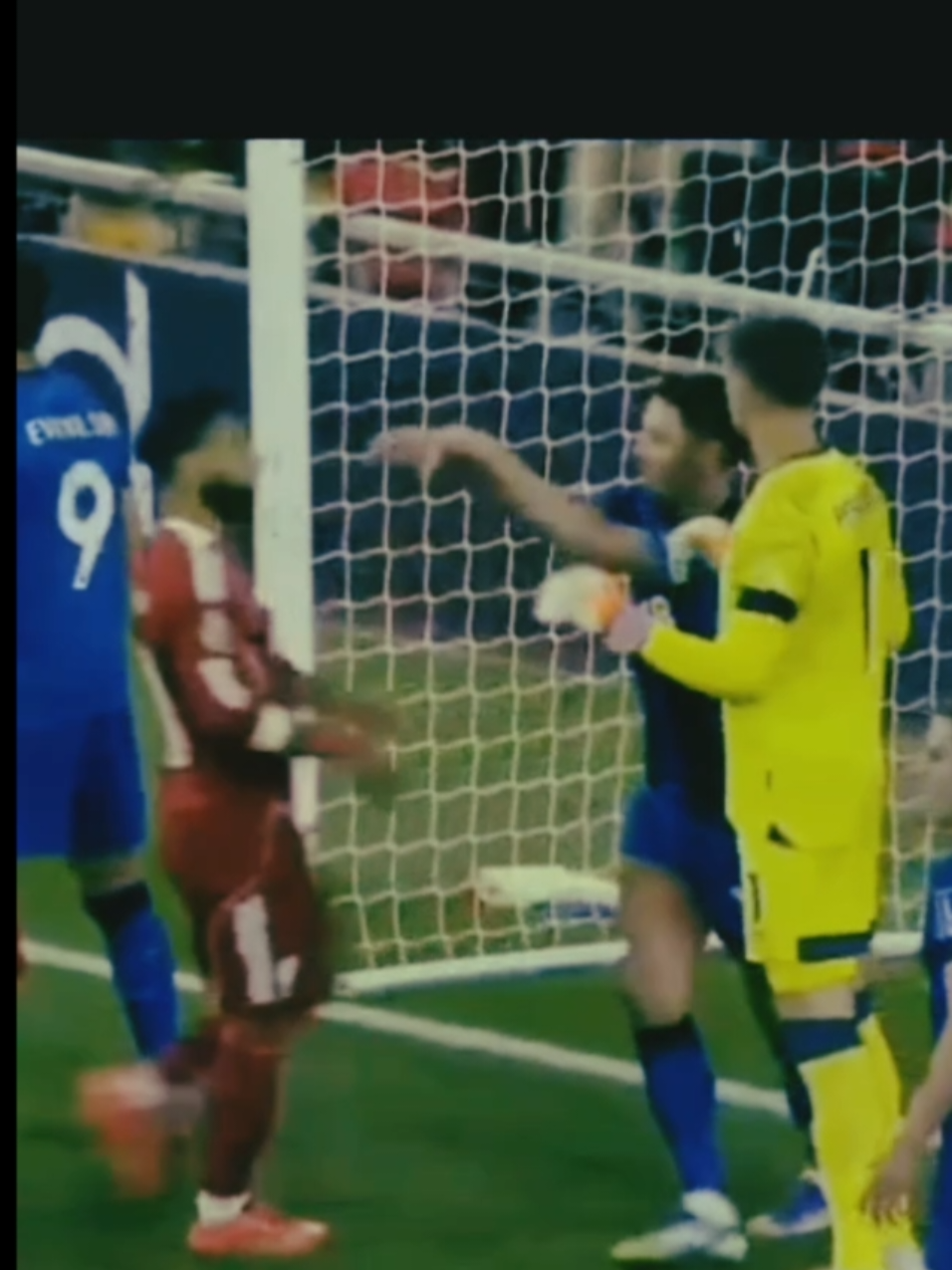 خناقه صلاح مع مدافع بورنموث # صلاح افضل لاعب في الدوري الانجليزي للمره الثالثه # أول هدف لصلاح هذا الموسم #
