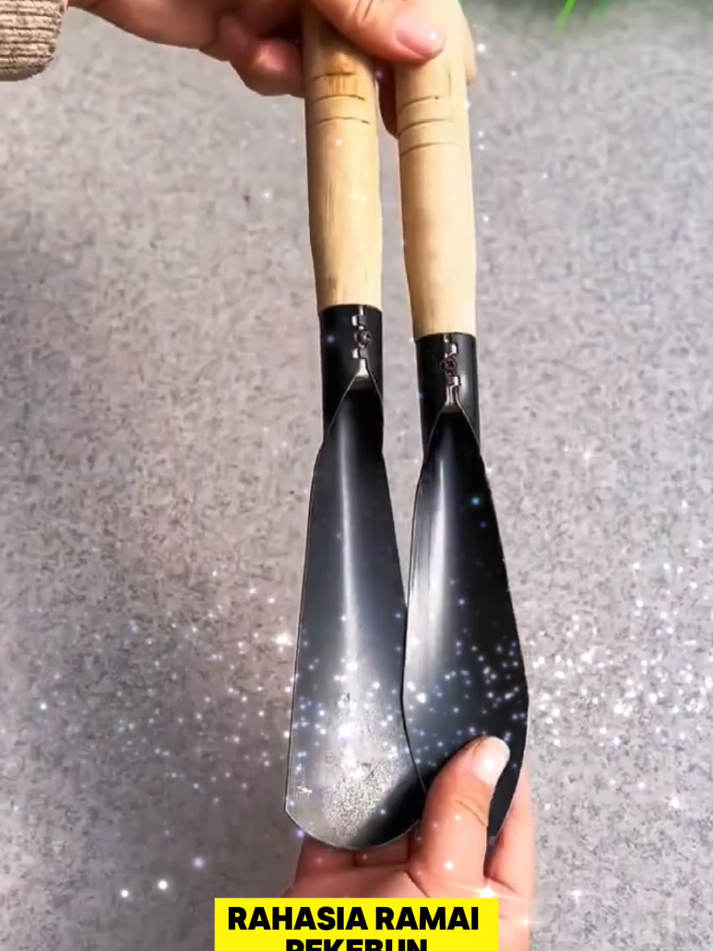 Kebun cantik tak semestinya susah! Dengan sudip multi-fungsi ni, semua kerja kebun jadi mudah & cepat. #peralatanberkebun #sekoptanaman #berkebunrumahan #tipsberkebun 