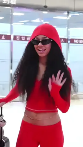 #MANON || 𝐌𝐚𝐧𝐨𝐧 𝐊𝐚𝐭𝐬𝐞𝐲𝐞 𝐊𝐨𝐫𝐞𝐚 𝐚𝐢𝐫𝐩𝐨𝐫𝐭 𝐟𝐚𝐧𝐜𝐚𝐦!! ⋆˚✿˖° || 