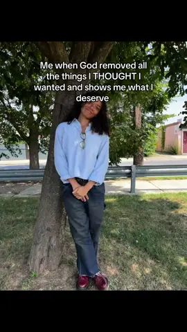 Kicking my feet thinking about the goodness of my Lord Jesus Christ 🌟