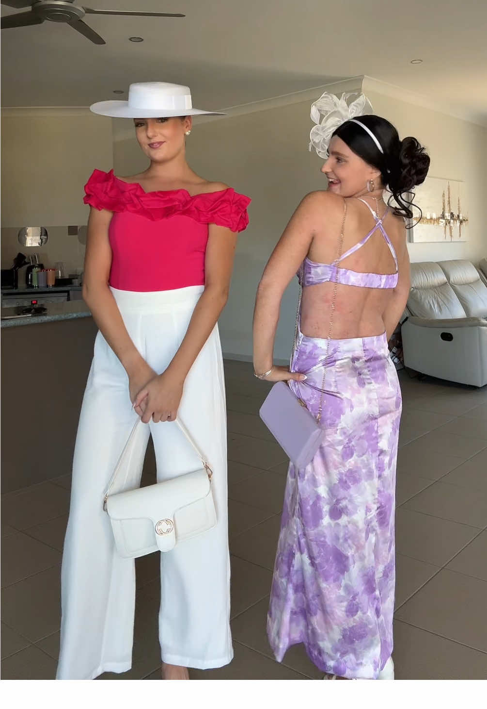 Race day #OOTD #horseracing #fashiononthefields @mads__friskin  @Forever New Clothing 