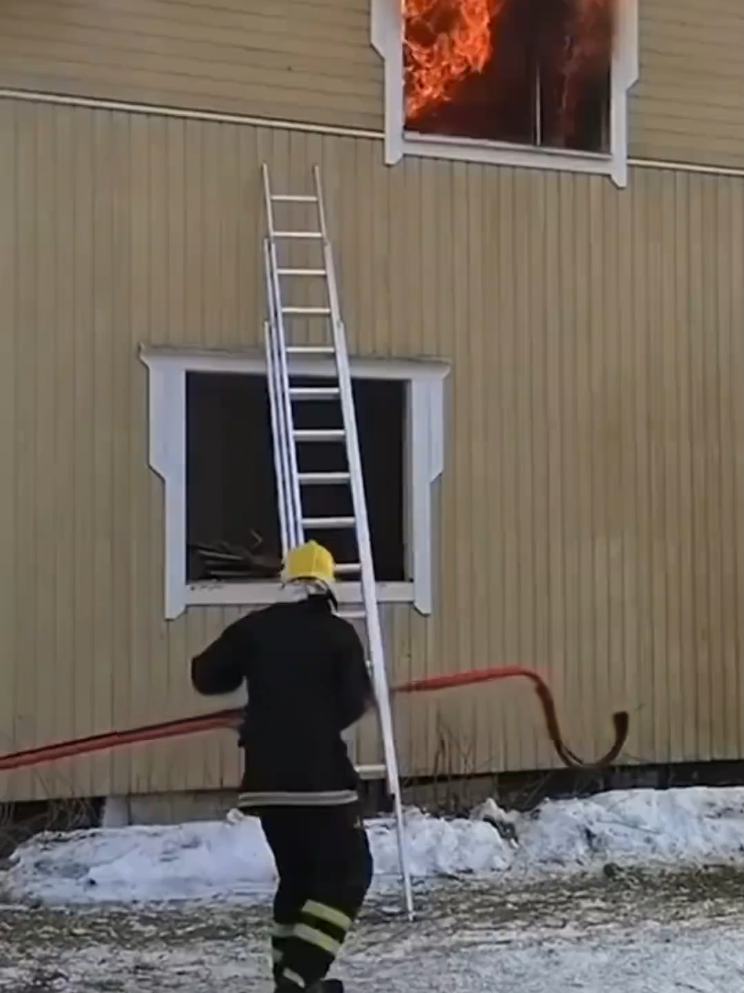 Xịt ngược mà lửa vẫn tắt?