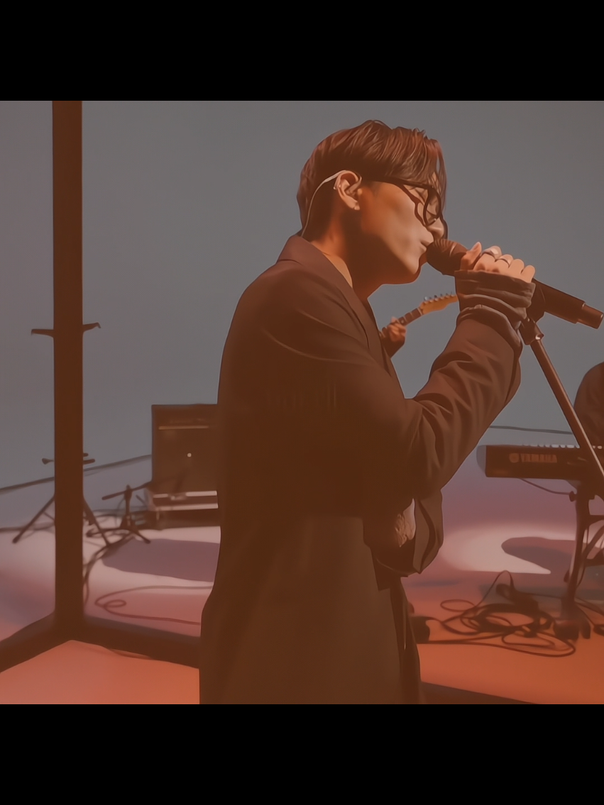 seasons - w2e #wavetoearth #creatorsearchinsights #w2e #fyp #lyrics 