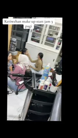 Trimakasih kerja samanya #team 24 anak #makeup #karnaval #tingkatsmp selesai tepat wktu,, #seeyou #nexttime 
