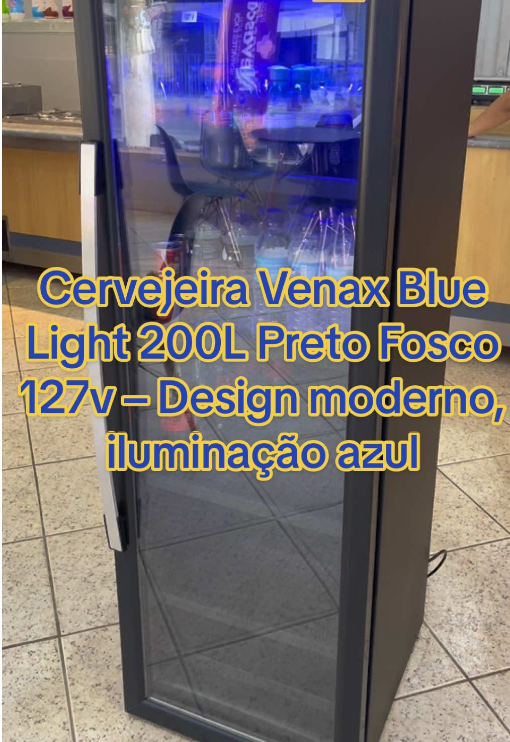 Cervejeira Venax Blue Light 200L Preto Fosco 127v – Design moderno, iluminação azul e alta performance para suas bebidas sempre geladas! 🍻✨  #cervejeira #expositor #expositores #sorveteria #comercio 