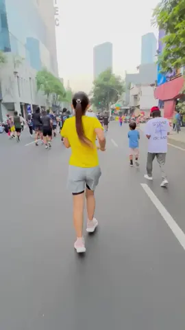 Ayoo lari lari… #jogging #justkonten😜✌💃🍜 #jltunjungansurabaya 