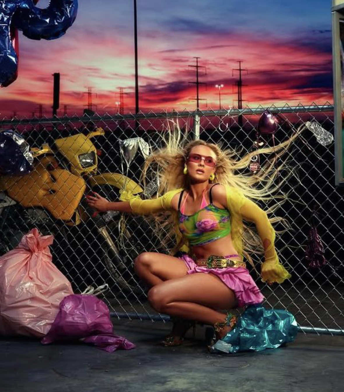 Zara Larsson tem que ser a próxima diva pop do momento! 🥵 Ib: @bia.quadros #zaralarsson #pop #kpop Zara Larsson Funk | Midnight Sun | 