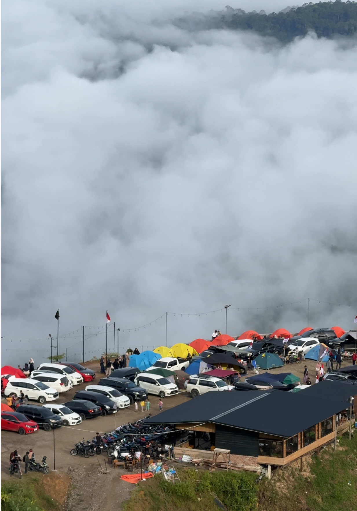 Dari mana aja nih wisatawan?#wisata #aceh #wisataaceh #kilonamgeumpang #vibes #sunise #astetic 