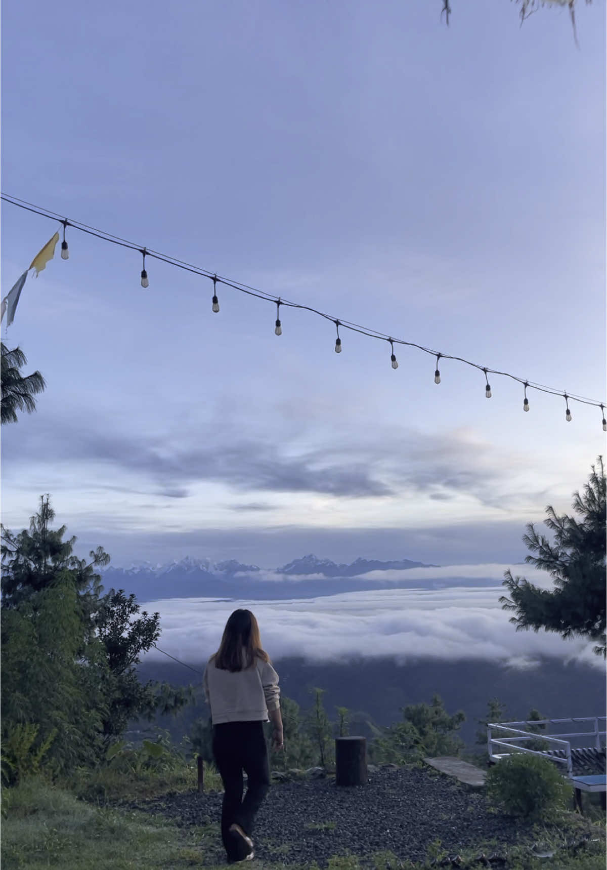 Tindhara Homestay,kavrepalanchwok…. . . . . . . . . . . . . .. . . . #EarlyMorningview #tindhara_jharna #tindharahomestay #onemanghumante #tindharahomestaybreakfast #sunsetfromtindhara #latesvideooftindhara #seasonalertoftindhara #besttimetotindhara #campingtindhara #creatorsearchinsights #tindharaupdate #fyp #sunrisefromtindhara #pahad #nearbykathmandu #trendingplace #heaven #heavenonearth 