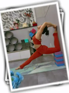 Cuối tuần cùng team em nè 💐 #yoga #yoganguoimoibatdau #yogaquan6 #yogabinhtan #yeubanthan 