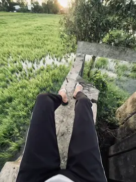 “ngày xưa khi còn thơ ba thường hay nói con rằng..!