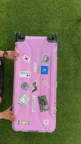 🚀 Siap berangkat turnamen tanpa ribet! Dengan Fivics Aegis Two Bow Hard Case, kamu bisa bawa hingga 2 recurve bow + perlengkapan lain dalam 1 wadah. ✅ Hard case kokoh, melindungi busur dari benturan ✅ Desain interior rapi & spacious ✅ Praktis untuk perjalanan jauh maupun latihan rutin Nggak cuma aman, tapi juga bikin gaya pemanahmu makin keren. 🎯✨ Untuk yang serius di dunia panahan, ini partner perjalanan yang wajib punya! #archery #archerylife #sport #archerylifestyle 