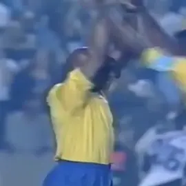 free clips Roberto Carlos 2001 #brasil🇧🇷 #robertocarlos #CapCut 