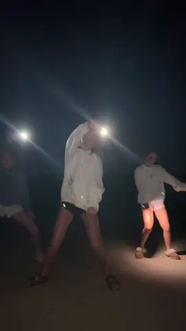 Ayeee #xyzbca #fyp #viral #Summer #blowthisup @Demi🔆 @e v e r l y 