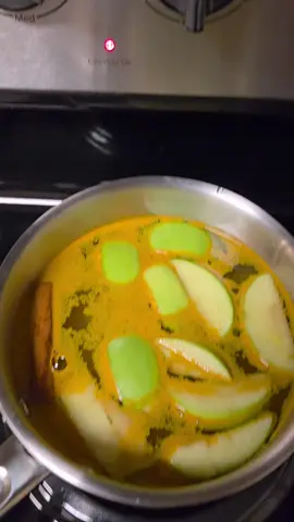 te para desinflamar! 3 ingredientes fáciles  manzana verde chica  varita de canela  cúrcuma se toma por la noche y a ver que tal te sientes, siempre y cuando no se tenga una condición para no consumir la cúrcuma  podremos amanecer mas desinflamada 