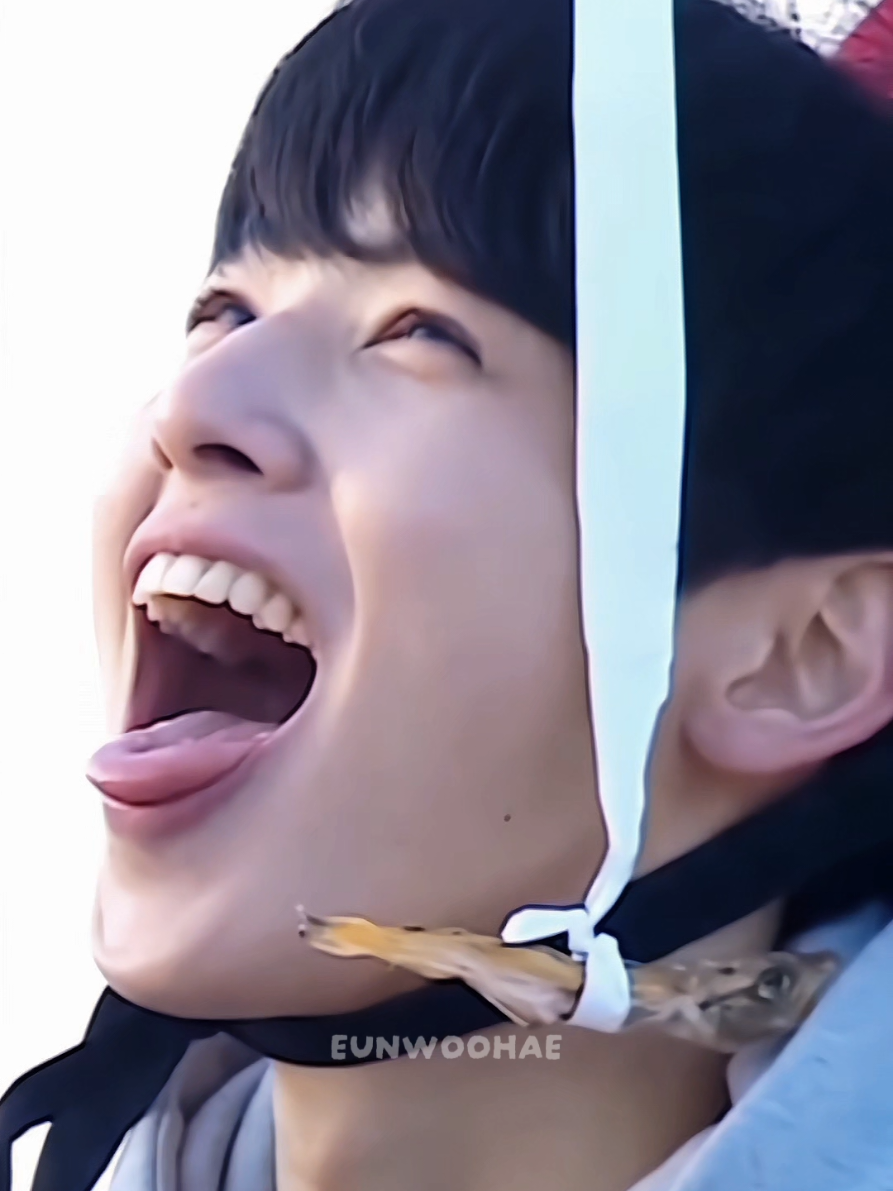 Eunwoo’s cute and funny moments 🙈😆 everything reminds me of you, eunwooyaa 😊 #chaeunwoo 