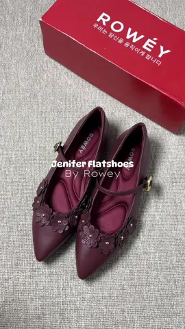 Warna maroon cakep banget #flatshoes #flatshoescantikk #flatshoeswanita #wibgajian 