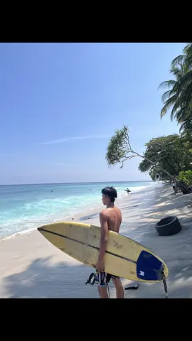 🏄🏻‍♂️🏊🏻‍♂️