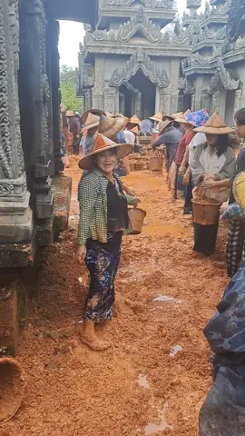 #tiktok #myanmar #ကိုရင်လေးဘုရားရေးမြို့ #ဆယ်လီမှအသဲပေးတာလား😔😑 