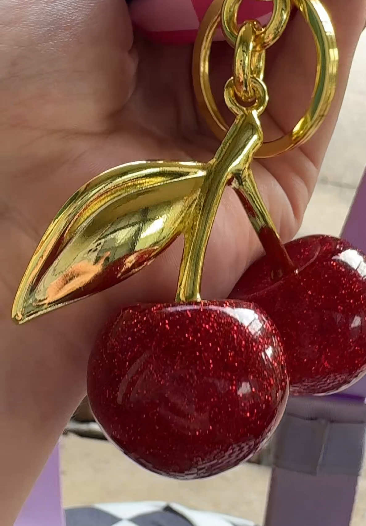 #keychain #keychains #cherrykeychain #tiktokshopcreatorpicks 