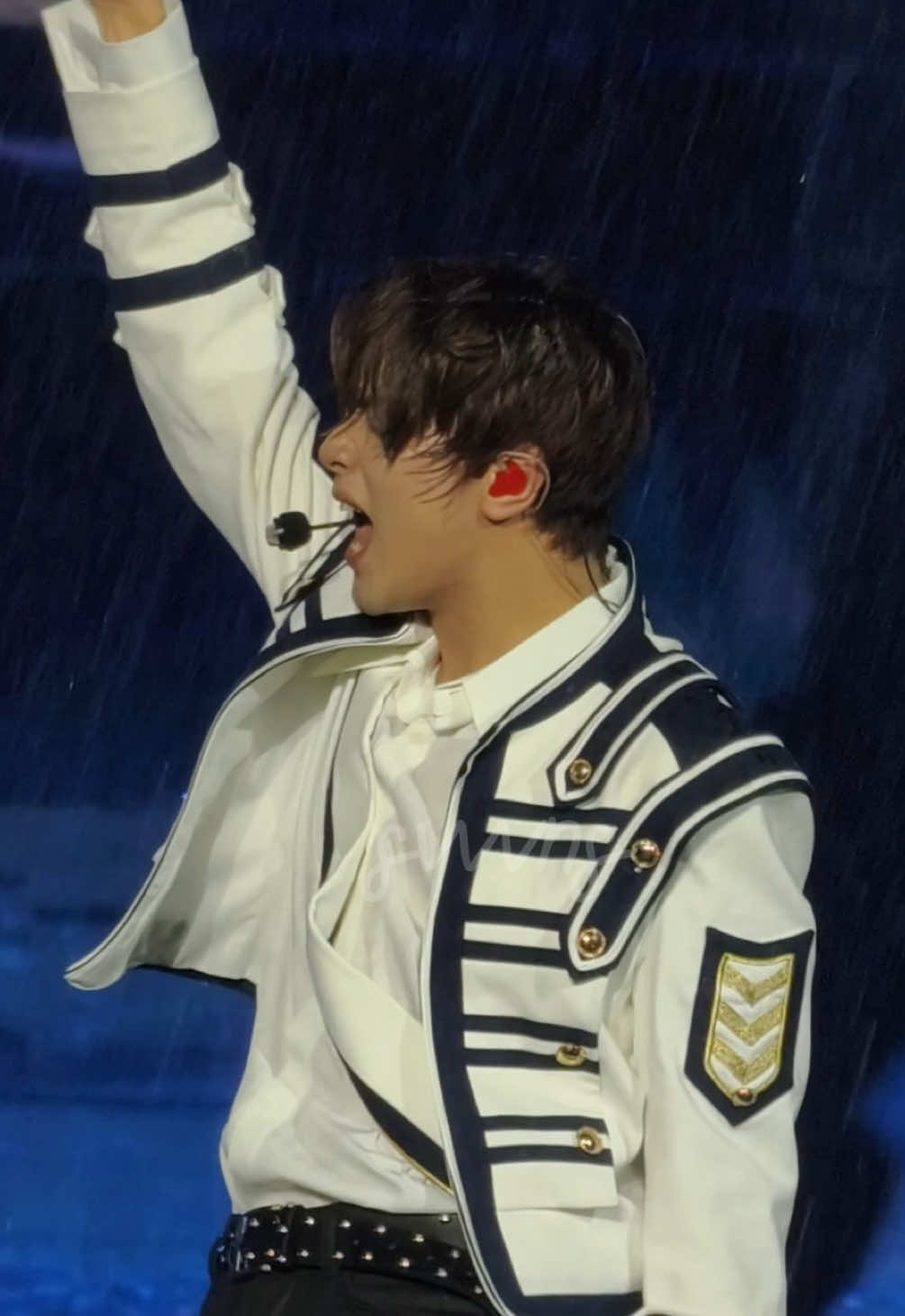 250816 Haechan singing his high notes adlibs for Trigger The Fever. PARTY IN THE RAIN 🎉 #HAECHAN #해찬  #TDS4INBKK #NCTDREAM_THEDREAMSHOW4_BANGKOK 