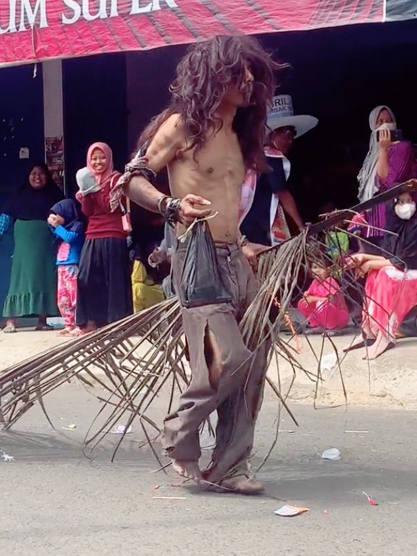 cosplay odgj malah kenakan jd keterusan 😆😆